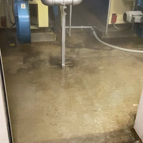 水漏れ？温泉漏れ？の画像