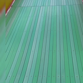パパと滑り台を滑るとの画像