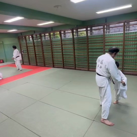 考えるな感じろの画像