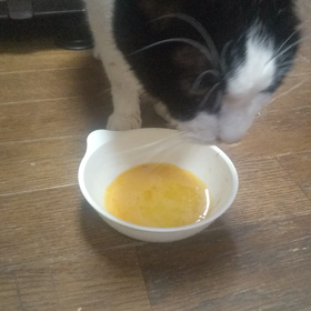 生卵は高カロリー。の画像