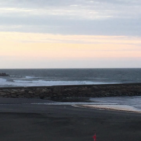 8月2日千葉北、東浪見の朝の波の画像