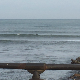 今朝の波の画像