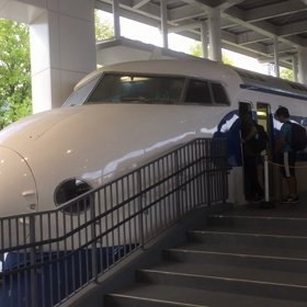 新幹線と初のご対面の画像