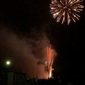 連日雨の中での奇跡的な花火大会の画像