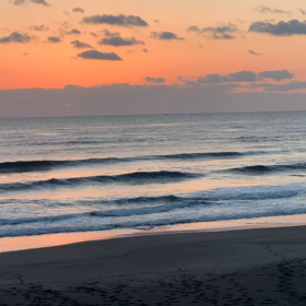 2月13日千葉北、東浪見の朝の波の画像