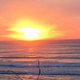 6月4日千葉北、東浪見の朝の波の画像