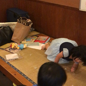 大はしゃぎの画像