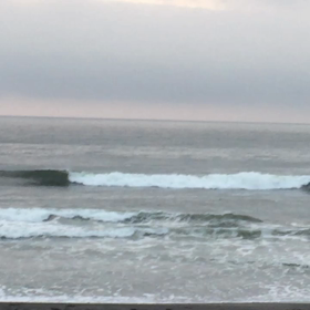 8月21日千葉北、東浪見の朝の波の画像