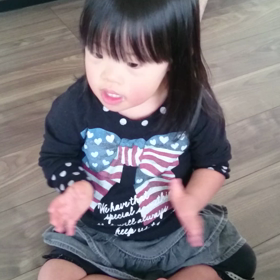 『てをたたきましょう』の画像