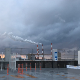 空も煙突のモクモクもの画像