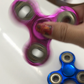 世の中の流行りのことの画像