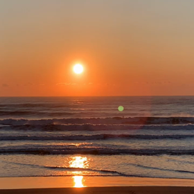 4月13日千葉北、東浪見の朝の波の画像
