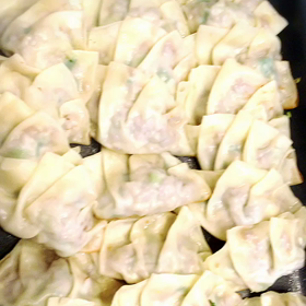 餃子の残り具材でチャーハン！の画像