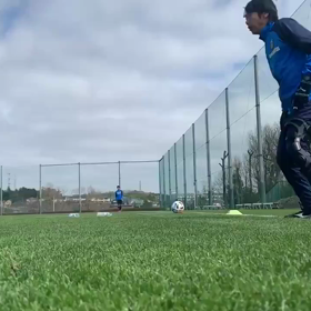 止めて蹴るの画像