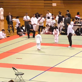 獅子（レオン）の背負い投げ！の画像