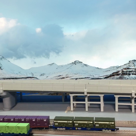 冬のアルプスとスーパービュー踊り子 動画も合成の画像