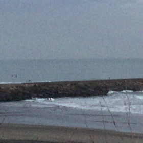 1月8日千葉北、東浪見の朝の波の画像