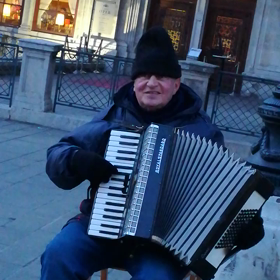 音楽の街の画像