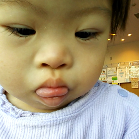 ぺろんぺろんの画像