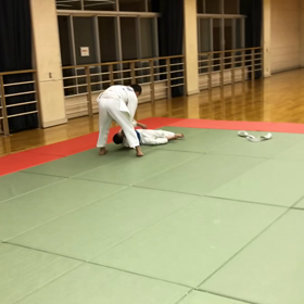 歯を食いしばりの画像