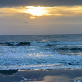 9月28日千葉北、東浪見の朝の波の画像