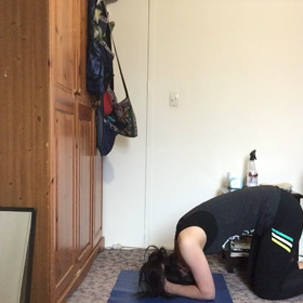 ヘッドスタンドの画像