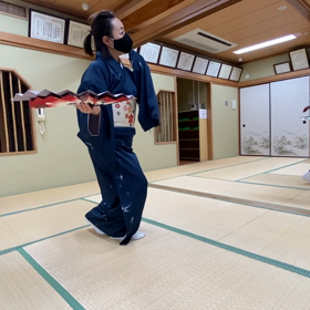 踊りのお稽古風景です★の画像