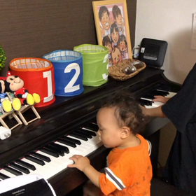 ねーねとピアノの連弾の画像