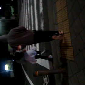 孫達と夜間の散歩の画像