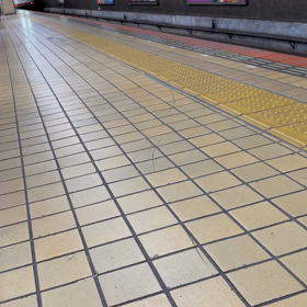 近鉄特急の画像