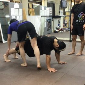 スタジオは賑やかですの画像