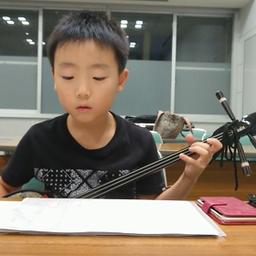 小学校３年生の祖慶漢那をお聴き下さい。の画像