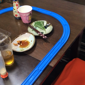 回転寿司　プラレールの画像