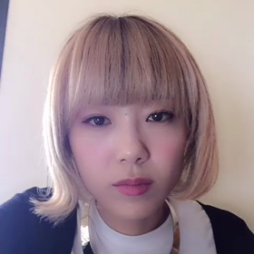 ストレートアイロンで波ウェーブの画像