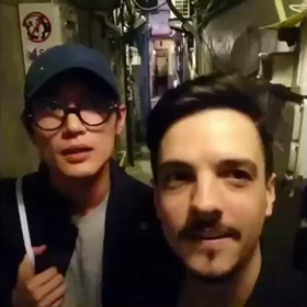 みんなで讃えているよ。の画像