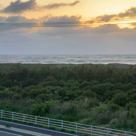 4月30日千葉北、東浪見の朝の波の画像
