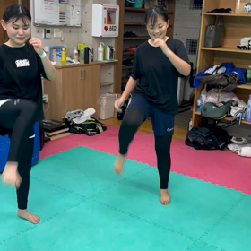 400本蹴りの画像