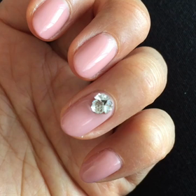 先日のマットネイルを艶ネイルにリメイク&久々のVカットガラス三点盛り♡の画像