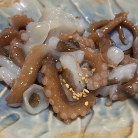 タコの踊り食いの画像