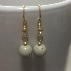 万病に効く！北投石ピアスの画像