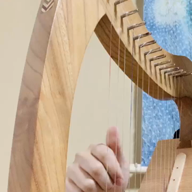 ブラームスの子守唄　国産材ハープの画像