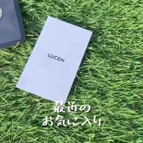 結び目ピアスの画像