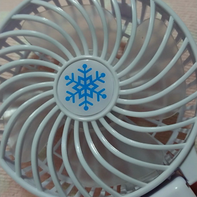 二回地面に落っことしたら…の画像