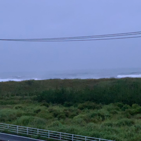 夕方PM7時頃の千葉北、一宮町東浪見の波の画像