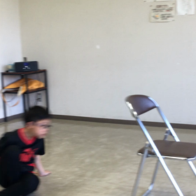 本日は、イスと対戦‼️の画像