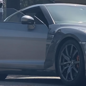 iPhone でパパッと動画GT-Rの画像