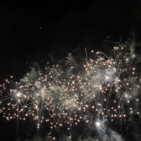 引継ぎと花火の画像