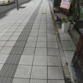 名張の町の果物屋の画像