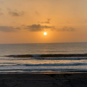 9月8日千葉北、東浪見の朝の波の画像