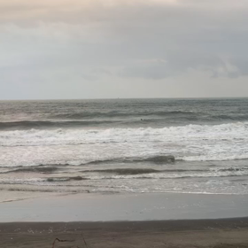4月8日千葉北、東浪見の朝の波の画像